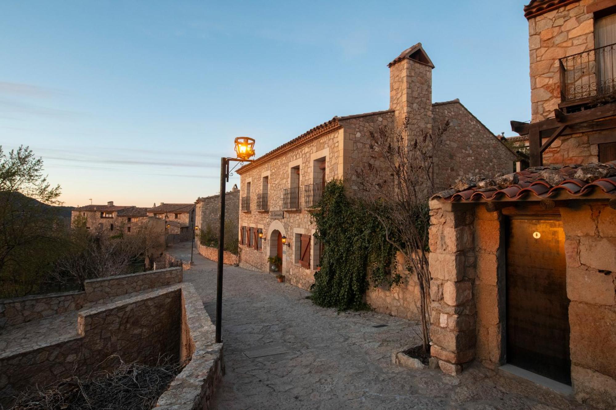 Hotel Siuranella Siurana  Esterno foto
