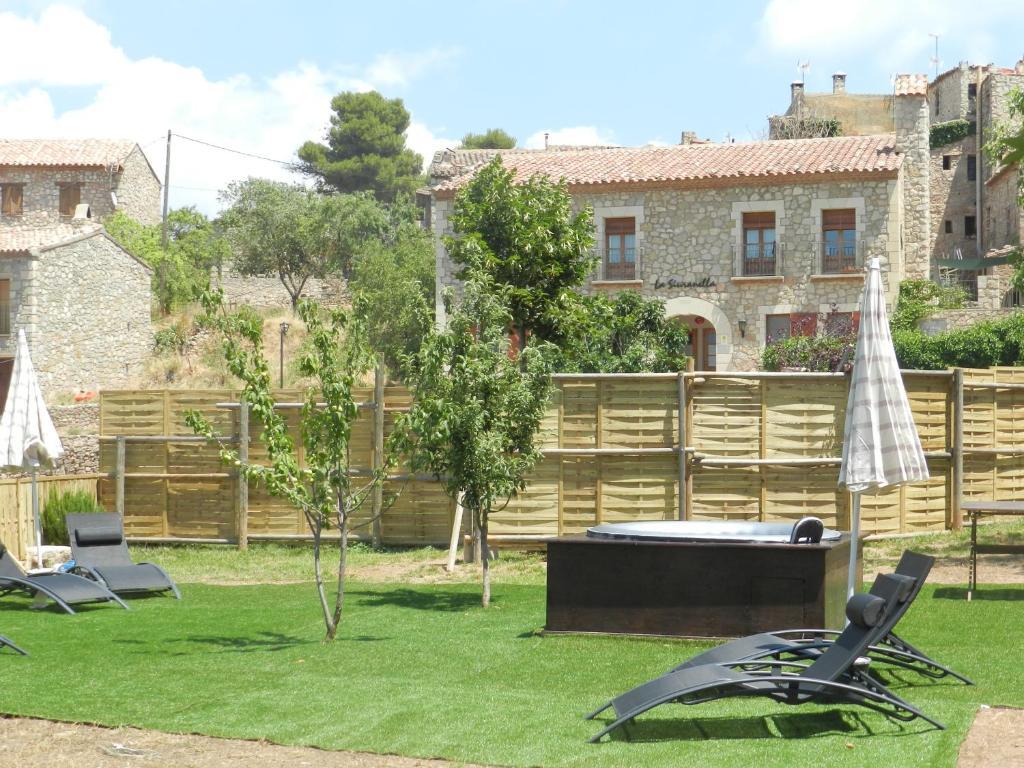 Hotel Siuranella Siurana  Esterno foto
